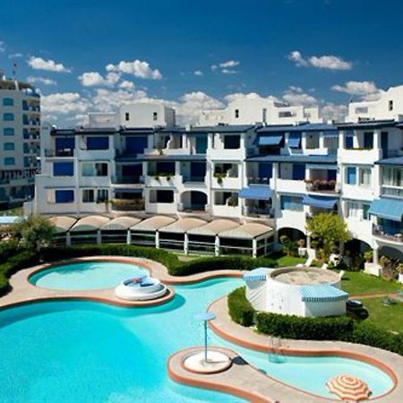 Portoverde Beach Apartments Misano Adriatico Exteriör bild