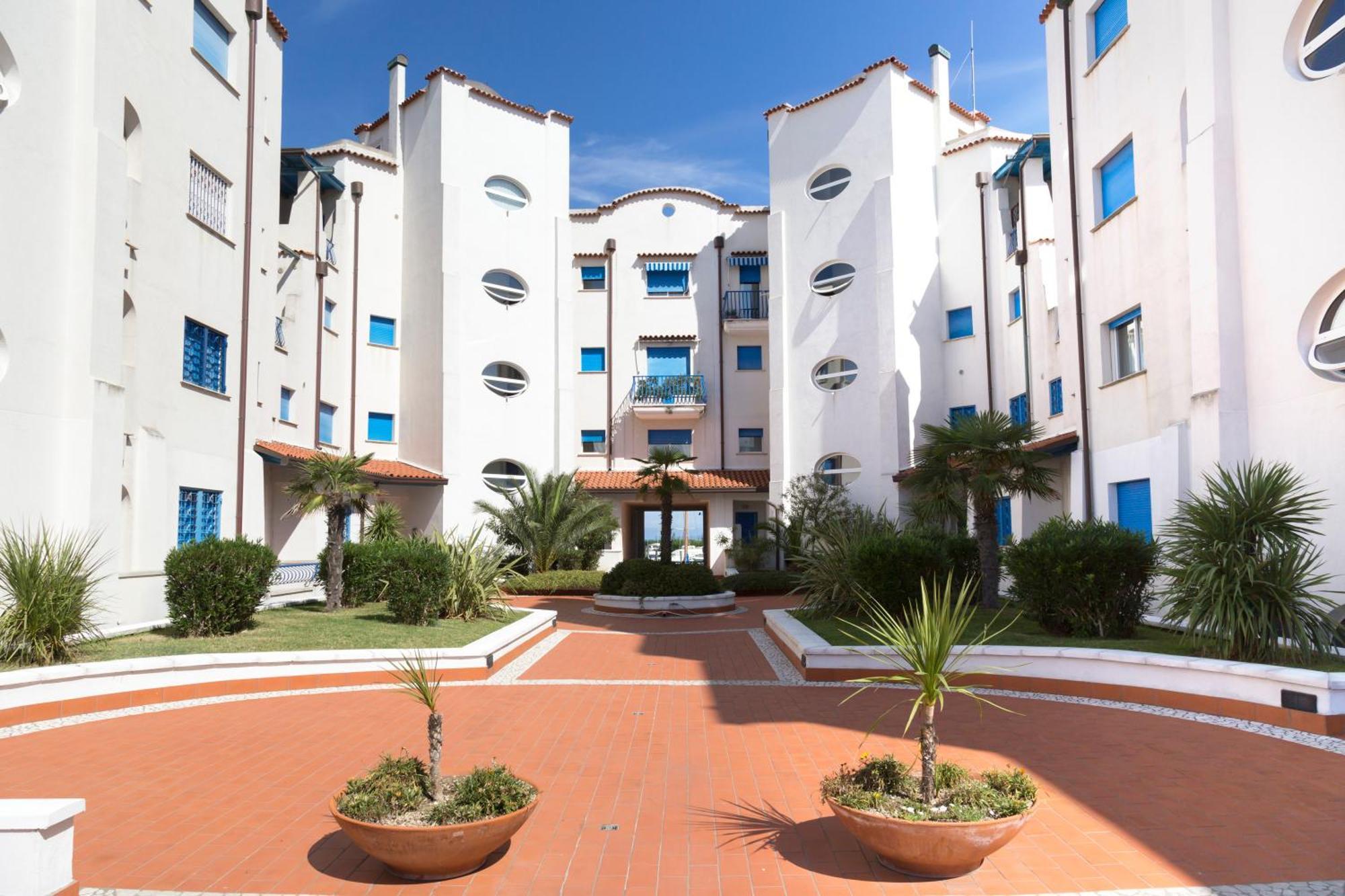 Portoverde Beach Apartments Misano Adriatico Exteriör bild