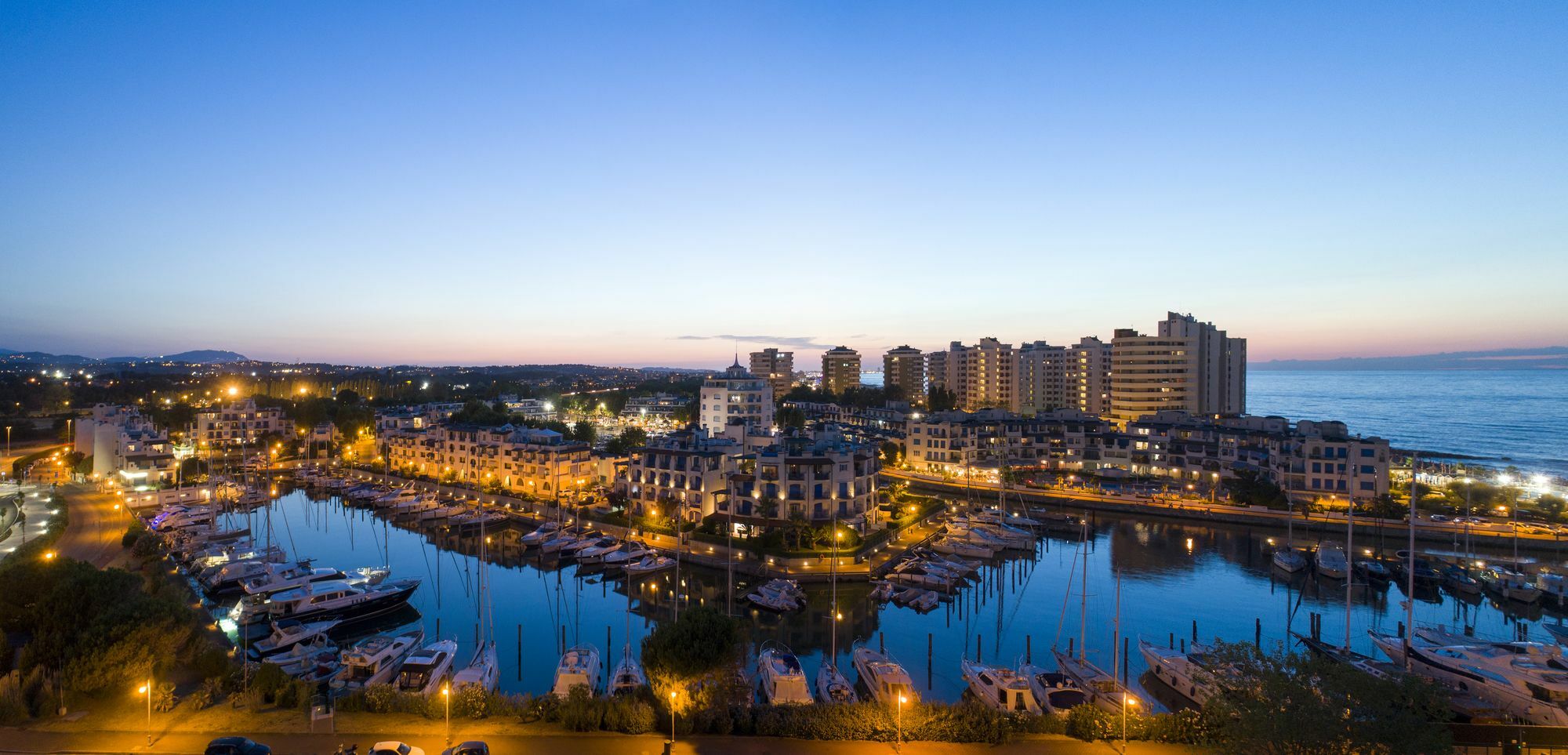 Portoverde Beach Apartments Misano Adriatico Exteriör bild
