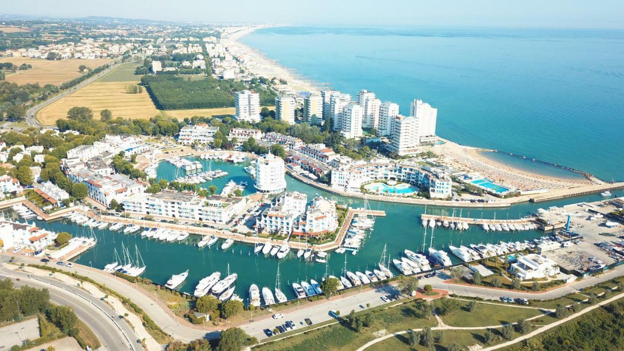 Portoverde Beach Apartments Misano Adriatico Exteriör bild